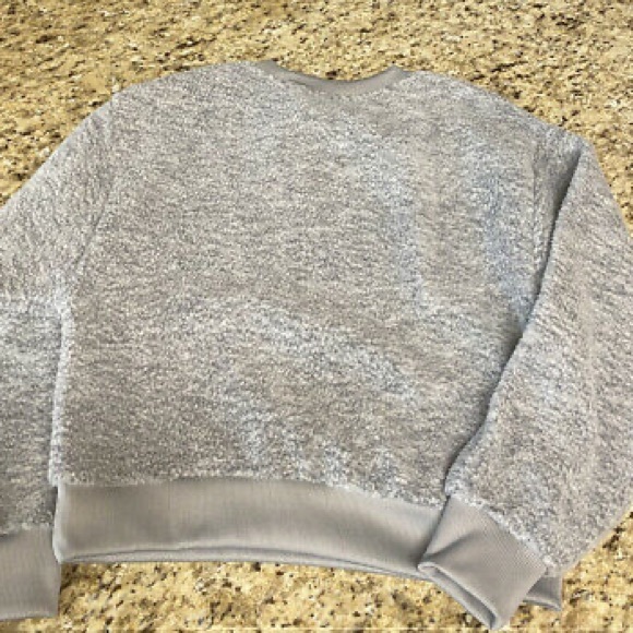 Levi’s Pullover Sherpa Sweater Size Medium - Picture 5 of 6